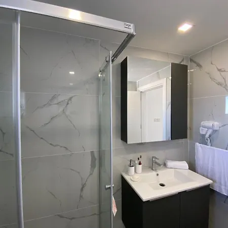 Longbeach Luxury